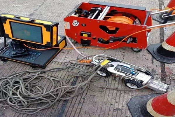 东英镇CCTV管道检测机器人