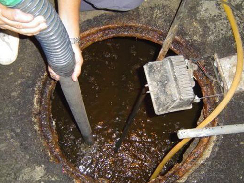 东英镇隔油池清理